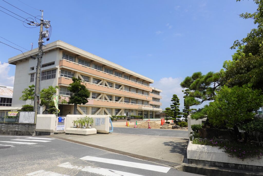 岡山市南区 平福 小学校
