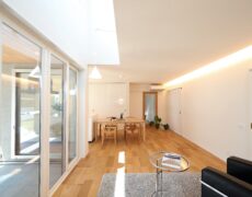 岡山市注文住宅　カーテンのいらない暮らし　リビング