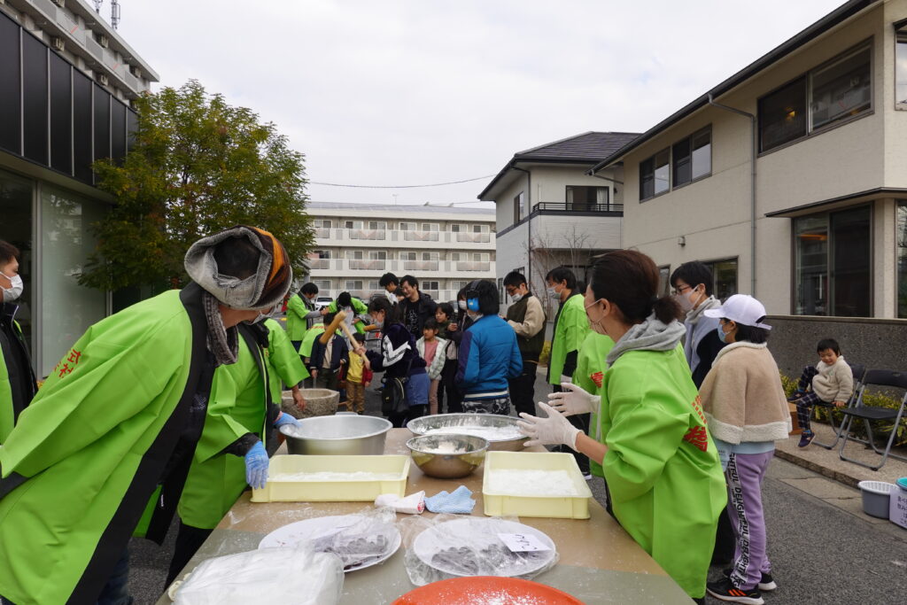 もちつき様子