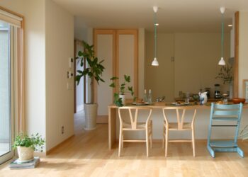 岡山市オーナー様インタビュー　カウンターダイニングでつながる平屋暮らし